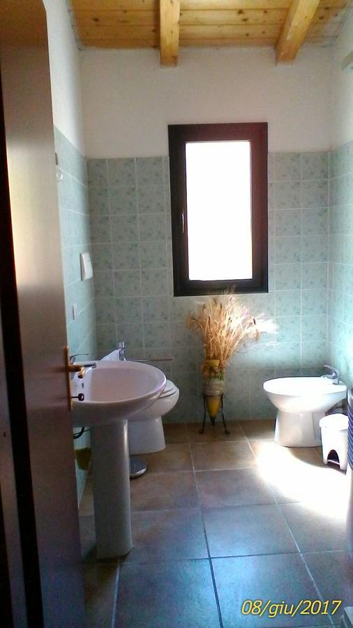 Farm Stay Gli Oleandri Loiri Porto San Paolo エクステリア 写真